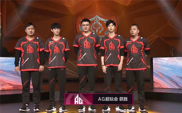 南非选手获得亚军,强势登顶 南非选手获得亚军,强势登顶