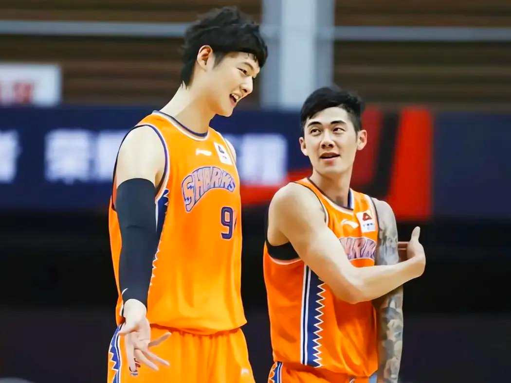 包含上海男篮备战新赛季,团队凝聚力增强的词条 包含上海男篮备战新赛季,团队凝聚力增强的词条